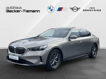 520d LivePro Head-Up Panorama Driving Parking  A