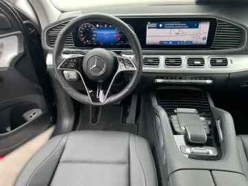GLE 300 d 4M AMG*NIGHT*AIRMATIC*AHK*360°KAMERA*