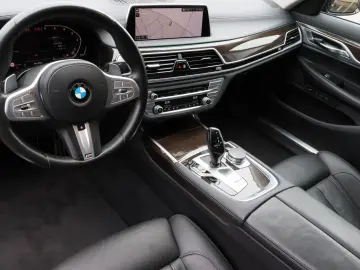 730d xDrive M-Sport NAV+LASER+GLASDACH+HEAD-UP