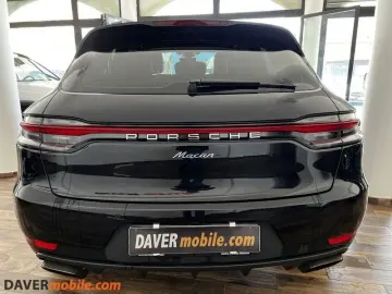 Porsche Macan 2.0 tot.black tetto pan