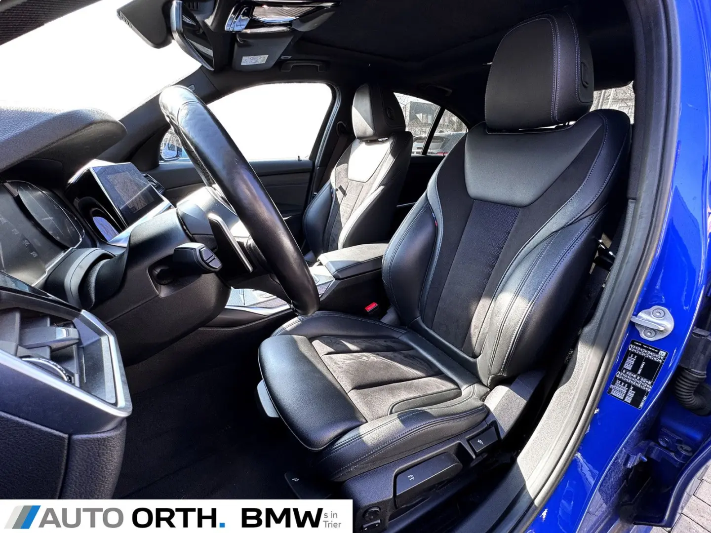 320i SP-AUTOM. M-SPORT LC+ GLAS-SD LED KAMERA DA