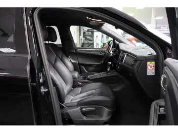 Macan 2.0 FSI Facelift Alcantara PDLS+ 19 Zoll