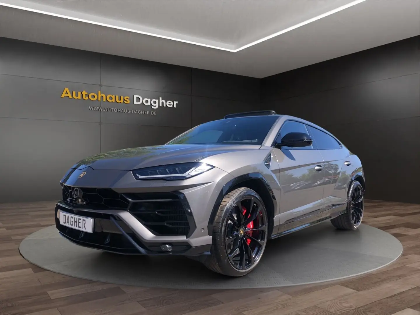 Urus Alcantara Panorama 23 Zoll . Service NEU