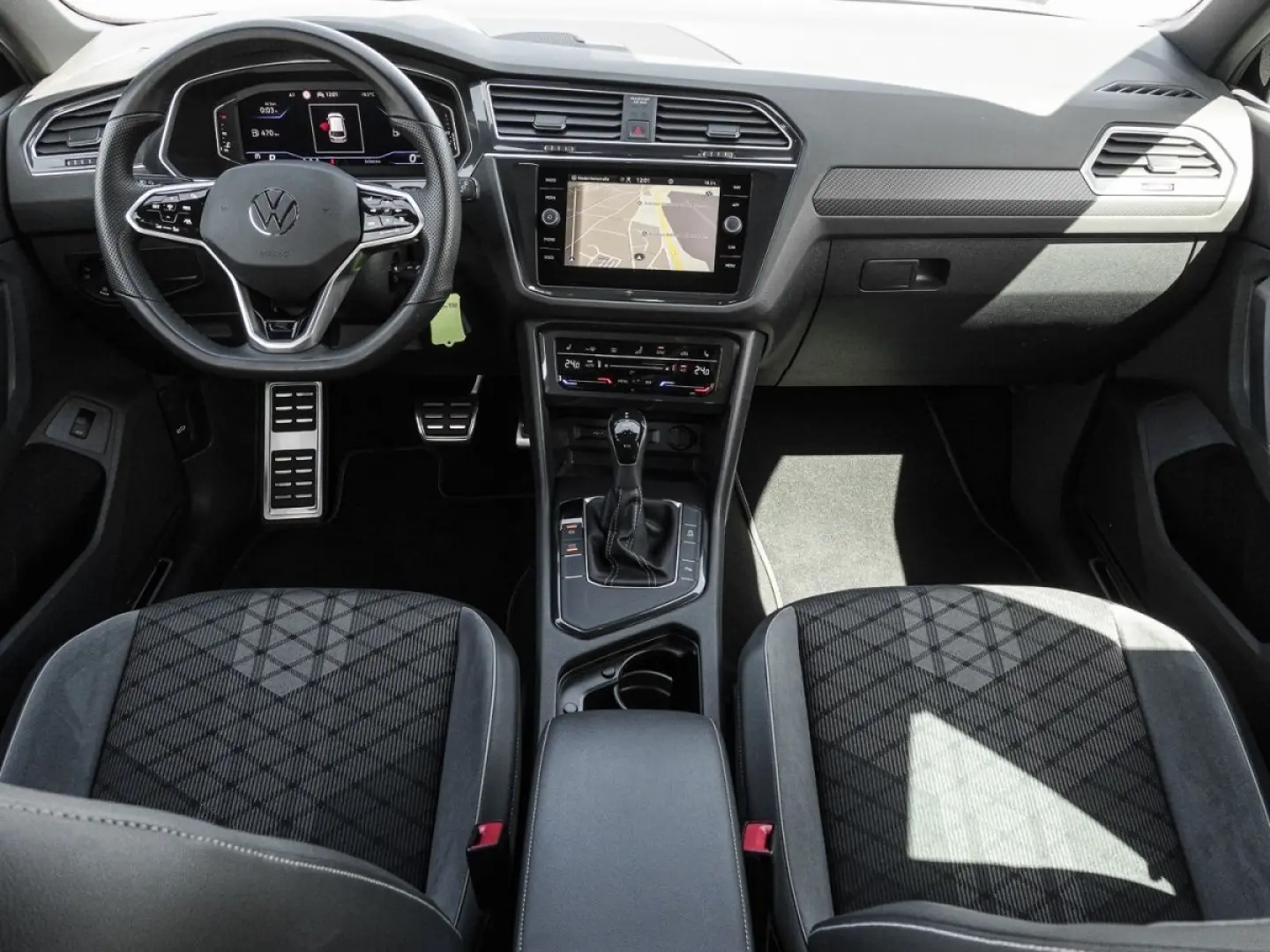 Tiguan 2.0 TDI DSG R-Line NAVI LED LM EL.HECK