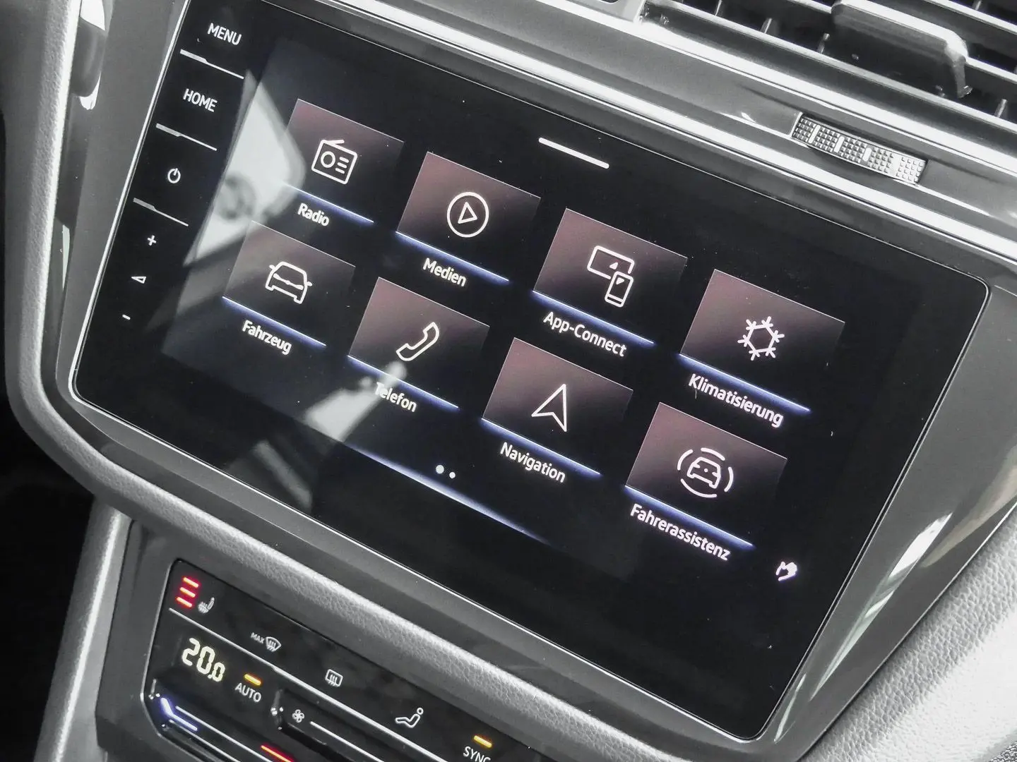 Tiguan R-Line 2.0 TDI DSG AHK+MATRIX-LED+NAV+SHZ