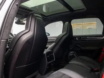 Porsche Cayenne GTS
