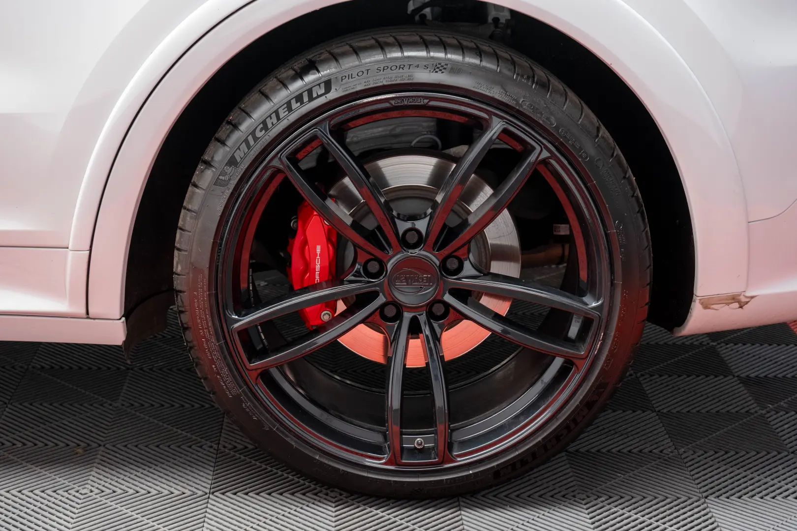 Porsche Cayenne GTS