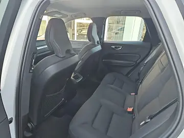 XC60 B4 Momentum Pro / Anhängerkupplung