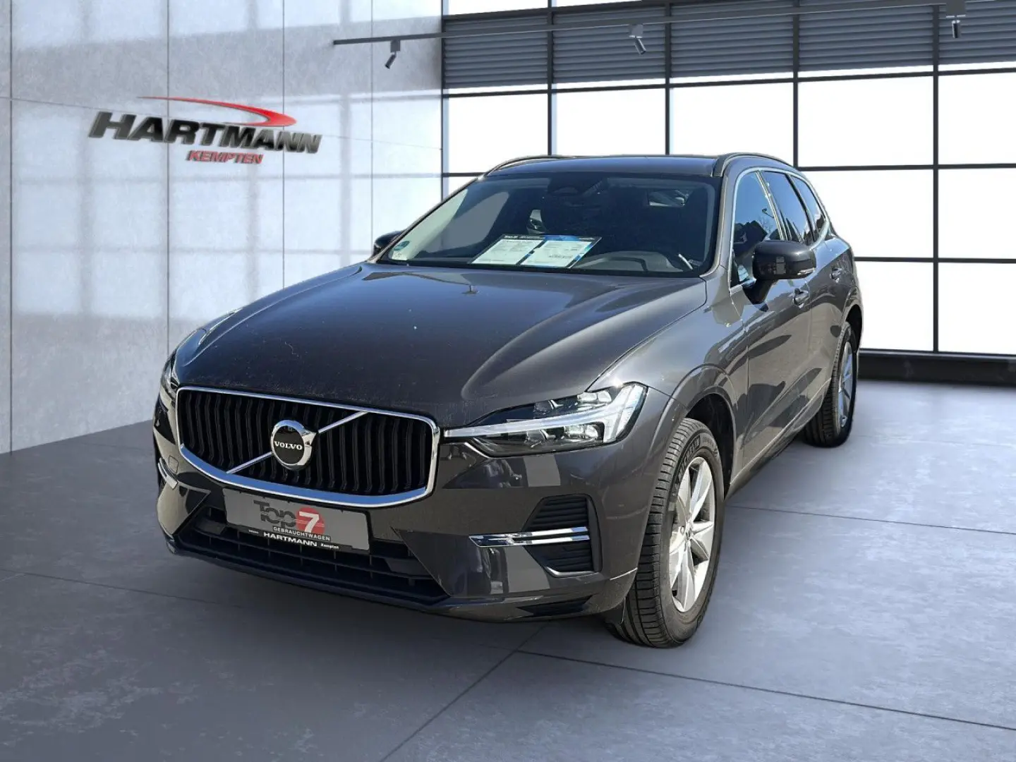 XC 60 Momentum Pro 2WD Bluetooth Navi LED Klima