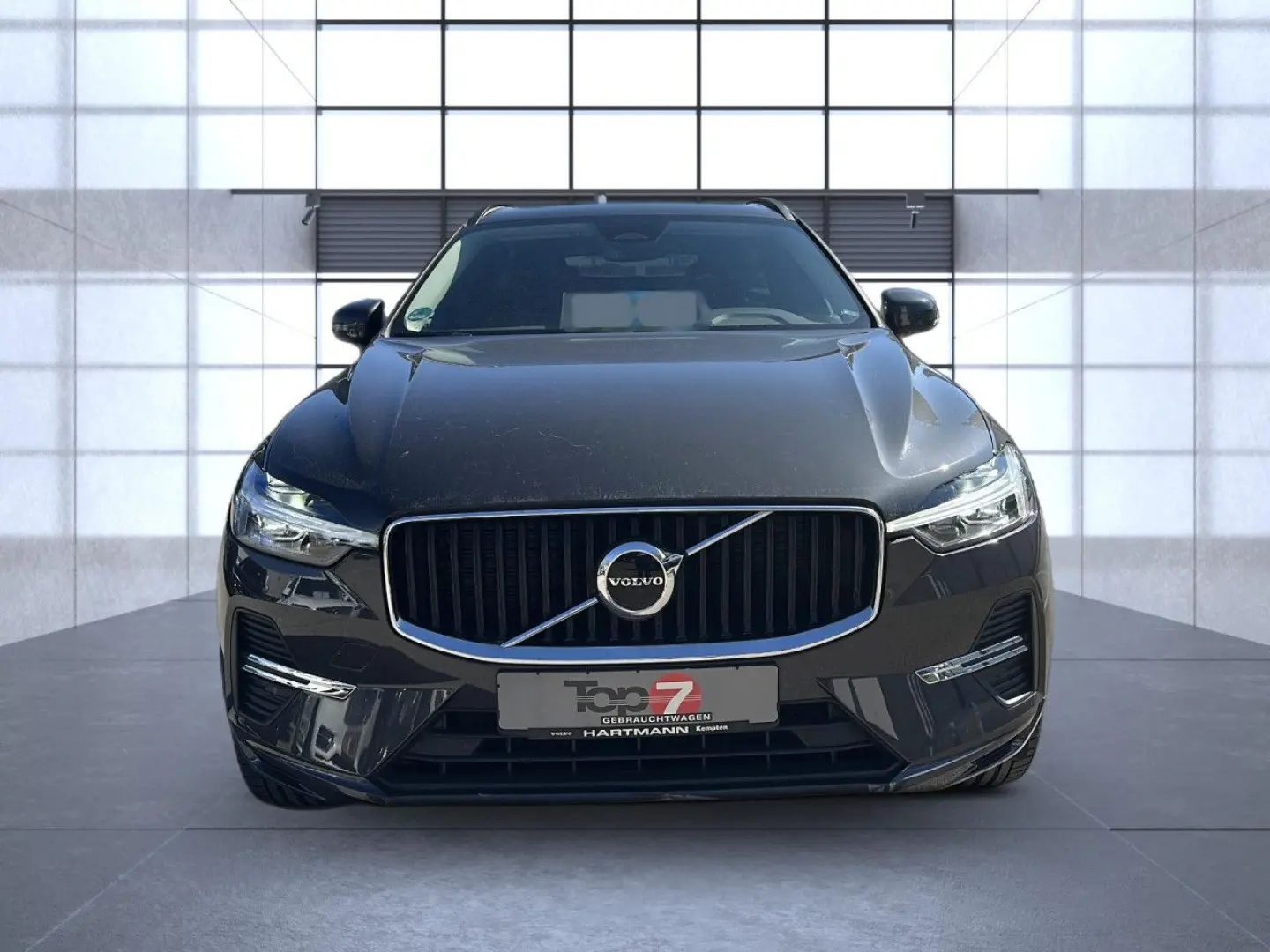 XC 60 Momentum Pro 2WD Bluetooth Navi LED Klima