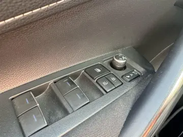 Toyota Corolla 1.8 HSD Dynamic