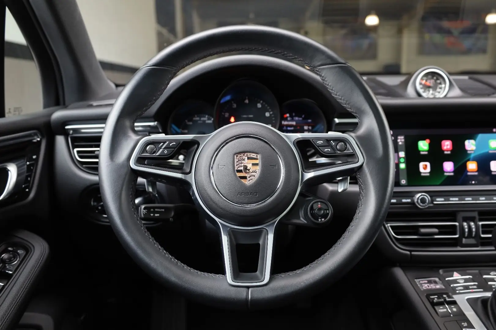 Macan 2.0 AWD/SportChrono/360*/SHZ/LHZ/BOSÉ/R20