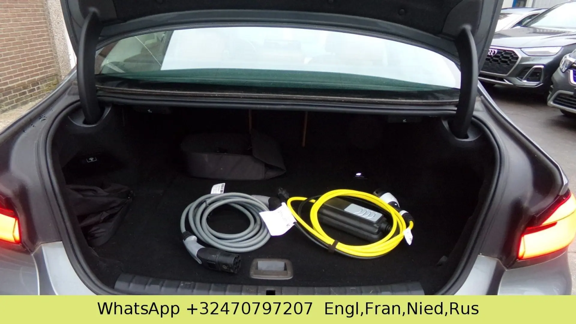 530e xDrive,AUTOMATIK,LEDER, HEAD-UP, 360°,1HAND