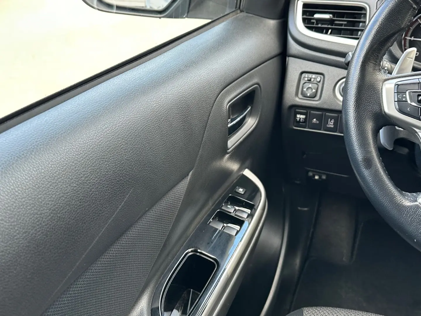 L200 Spirit*2,2 dI-D A DC*Automatik*Neuwertig-1H