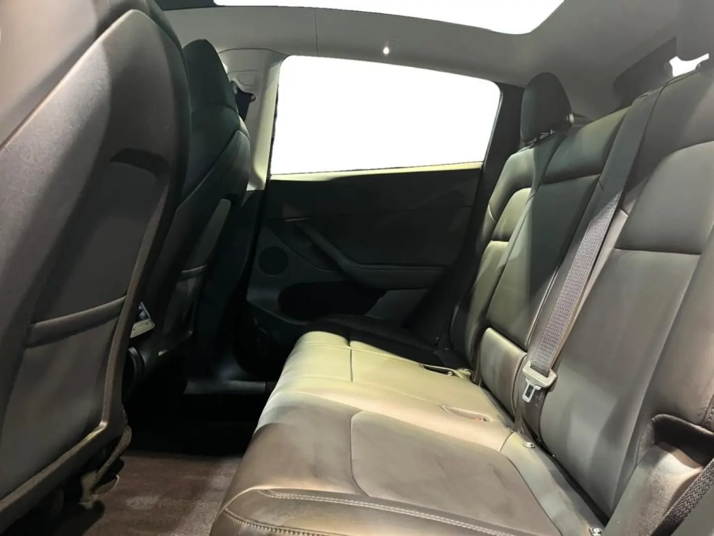 Model Y Long Range Dual AWD **MwSt ausweisbar