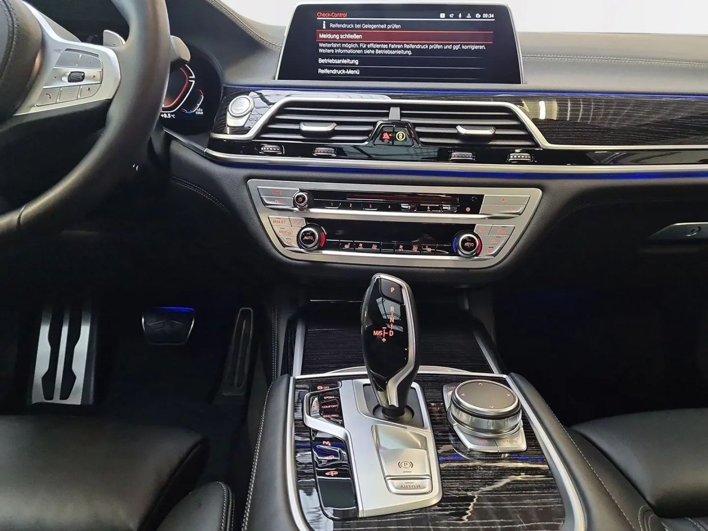 730d xDrive M-Sport LED Head-Up HiFi Glasdach Ko
