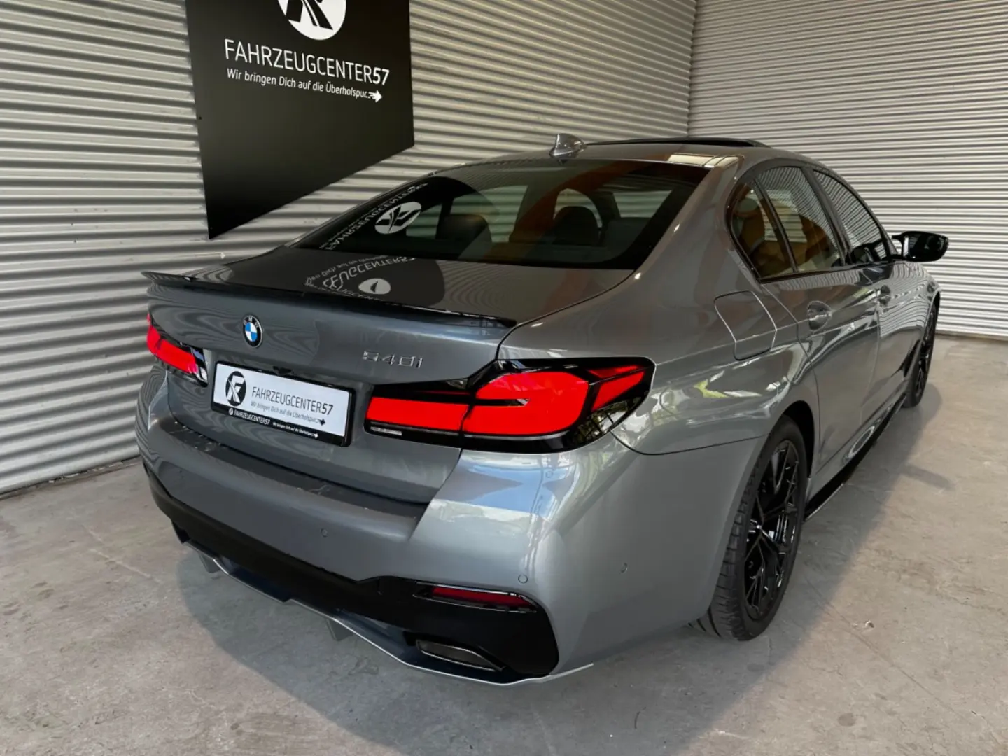 540i M-PERFORMANCE/CARPLAY/NEUWERTIG/LED/RFK