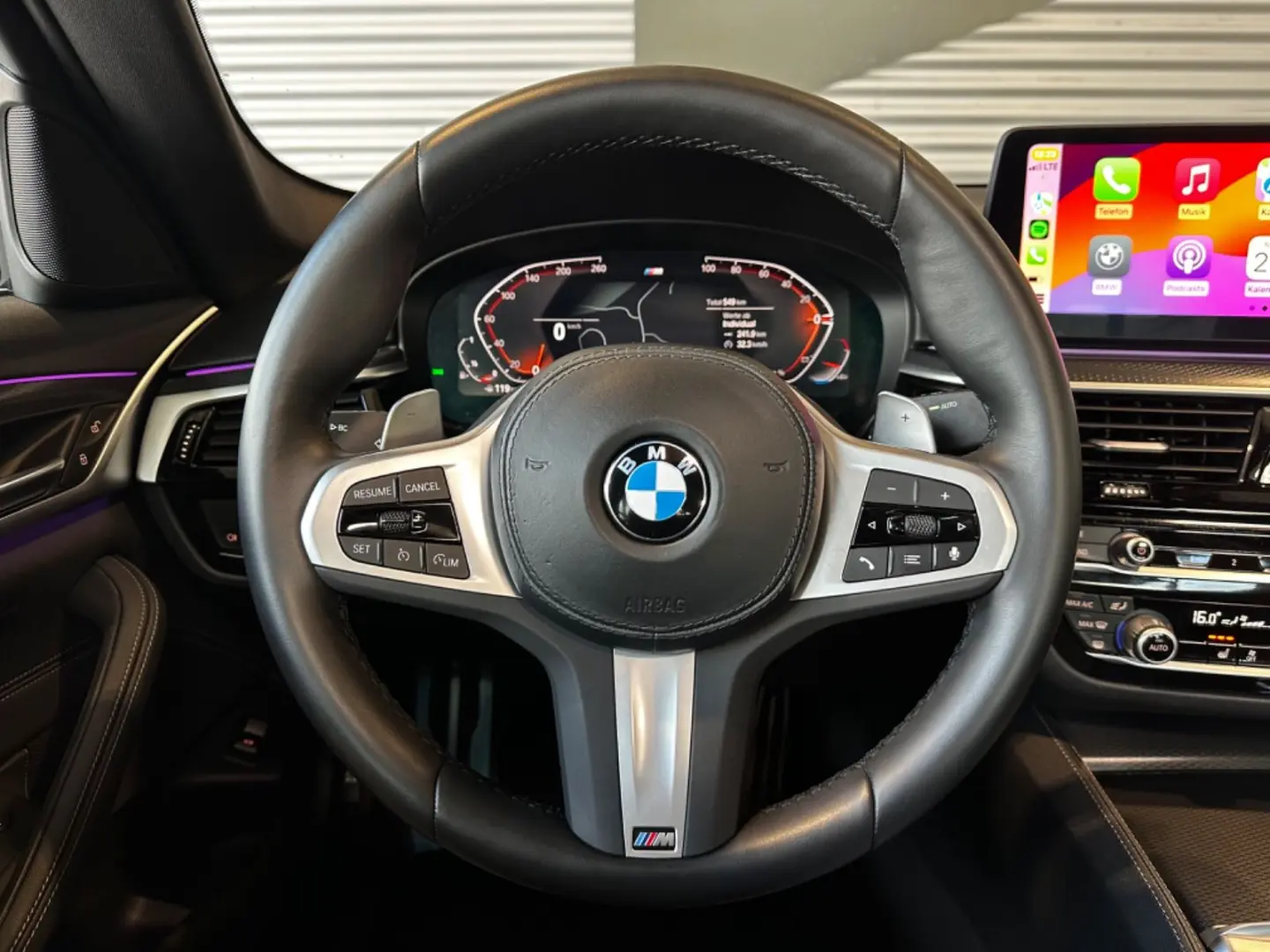 540i M-PERFORMANCE/CARPLAY/NEUWERTIG/LED/RFK