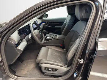 520d xDrive ACC HuD QI 4Z RFK KZU StHz Memory