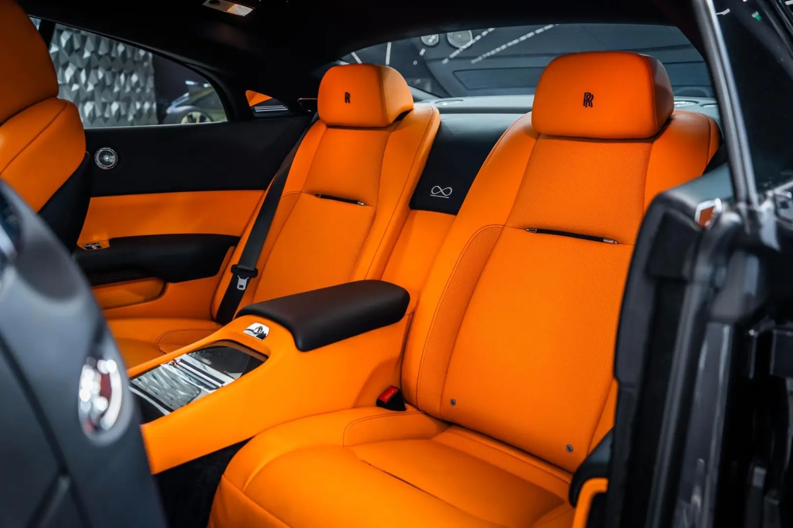 Wraith Black Badge*Starlight*Mandarin