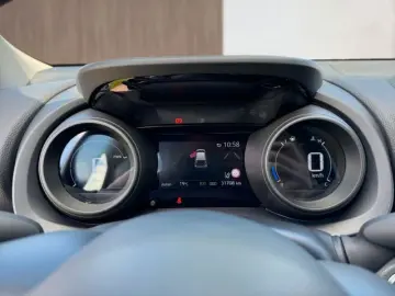 Yaris 1.5 D Team Deutschland +FLA+SpurH+LM+LED