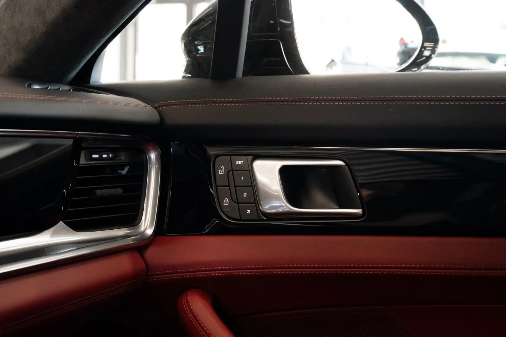 Panamera GTS|CHRONO-PAKET|SPORT-DESIGN|HEAD-UP