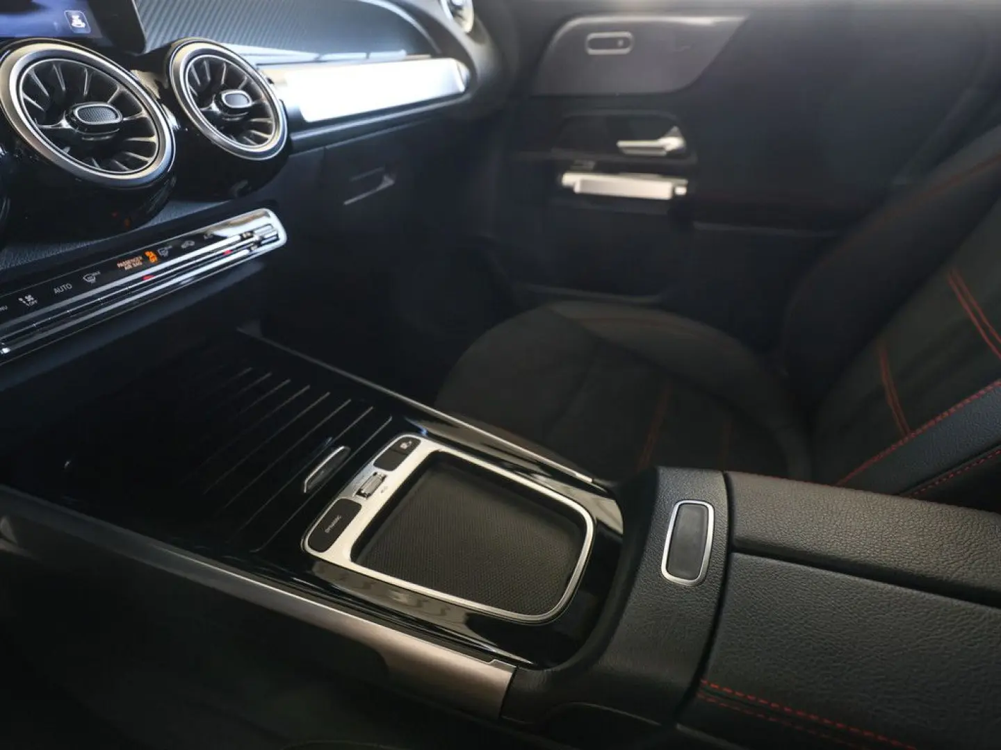 GLB 35 AMG 4M Premium LED Navi Kamera Keyless Sp