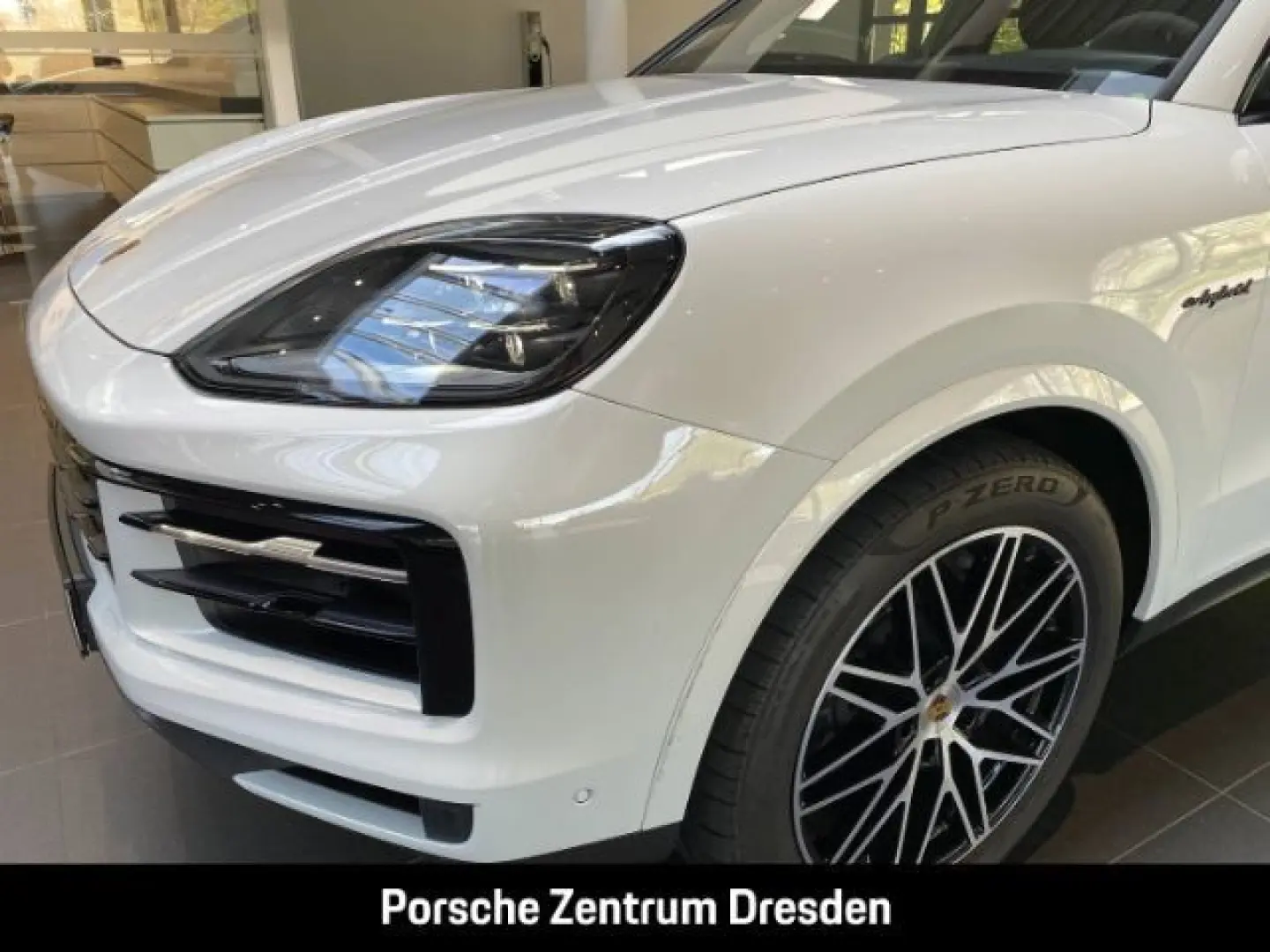Cayenne E-Hybrid AHK Luft Massage  Soft Bose Chr