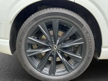 RX 500h (hybrid) F SPORT+ 699€ mtl. Panorama All