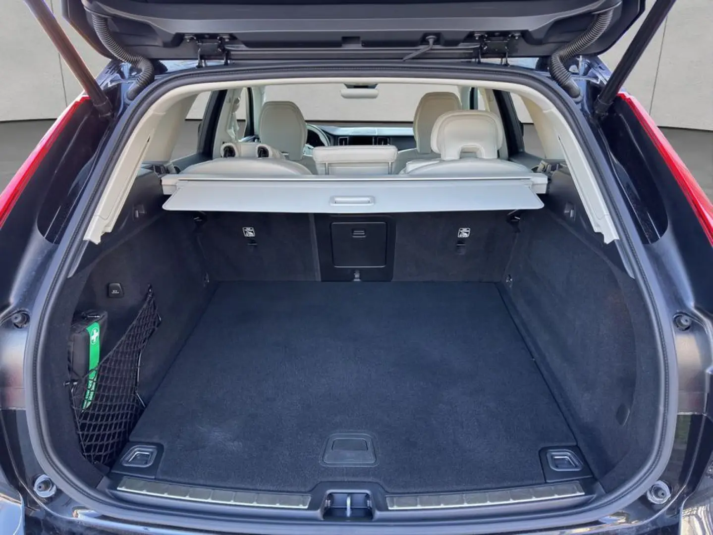 XC60 B4 D AWD Plus Dark