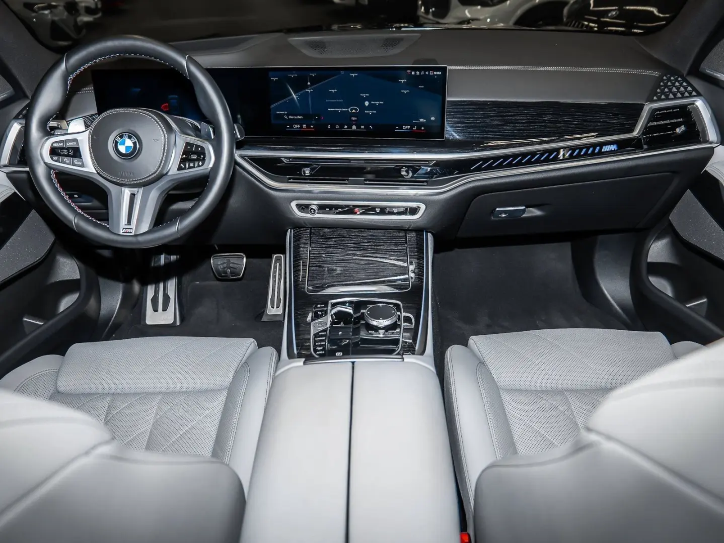 X5 M60i xDrive M Sport PANO NAVI LED PDC V+H LM