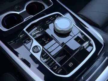 X5 M60i xDrive M Sport Pro Luftfahrw AHK Sthzg