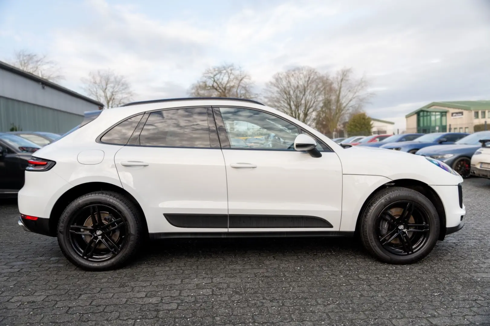 Macan 2,0 Aut/LED/Panao/Navi/Cam/PDC/Leder/SHZ/