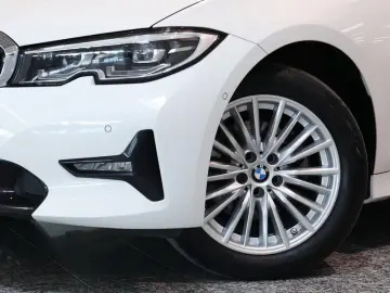 320i Lim. SportLi. DrivAss HIFI RFK LED