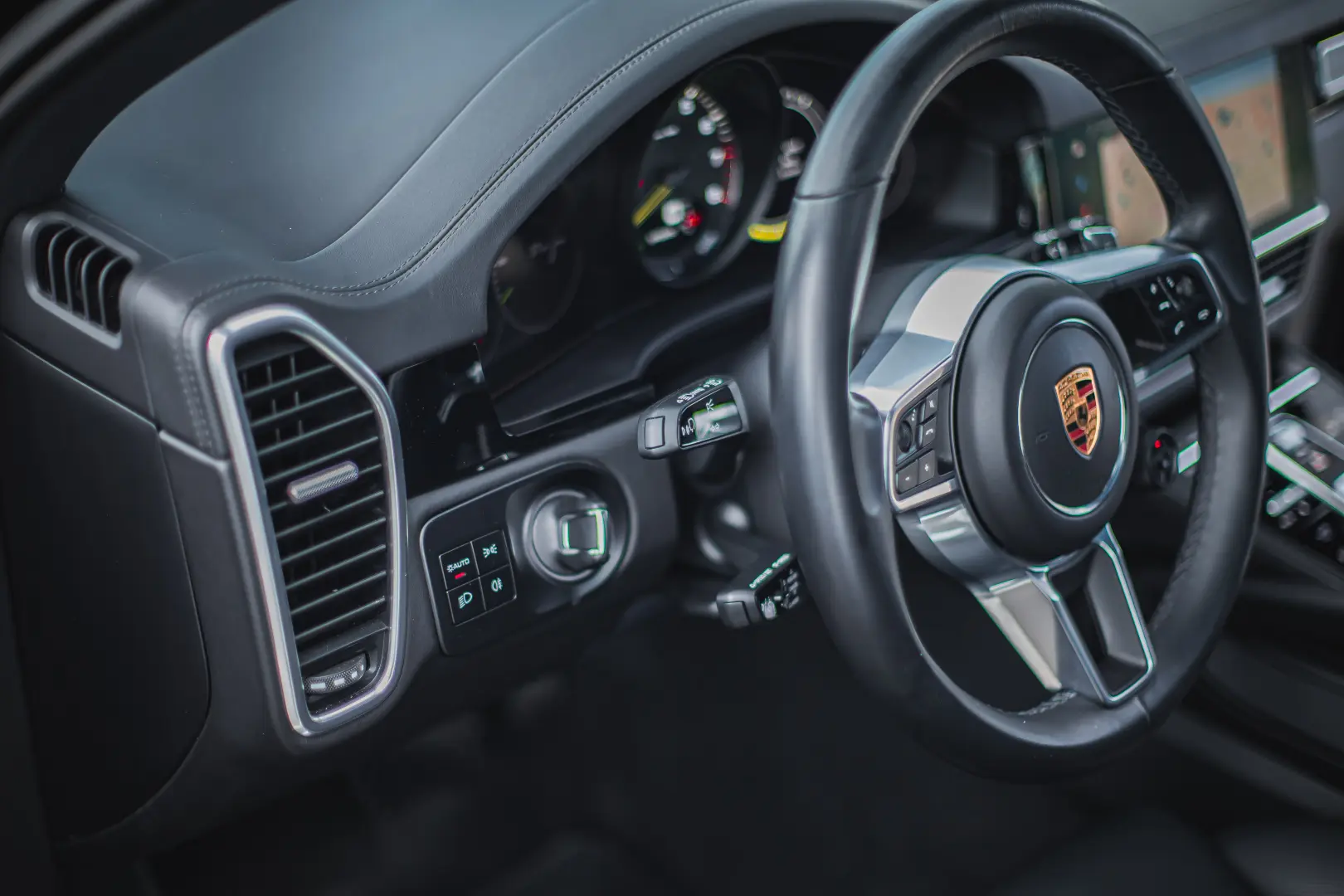 Porsche Cayenne Platinum Edition  E-Hybrid