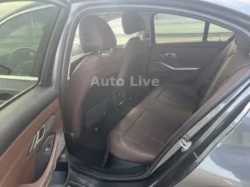 320i*AUTO*VIR*LASER*DISPLAY-KEY*NAVI*LEDER*KAMER