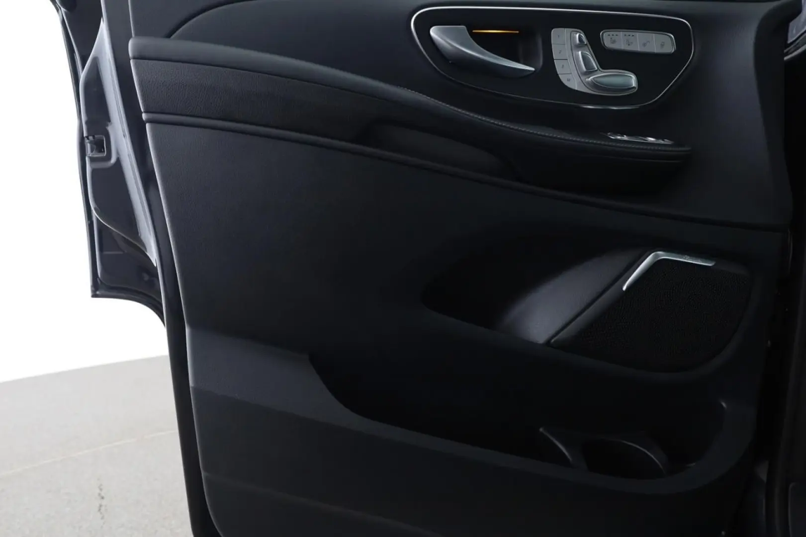 V 300 d Avantgarde Lang 4MATIC Distronic AHK Pan