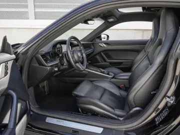 Porsche 911 Carrera 4 PDK