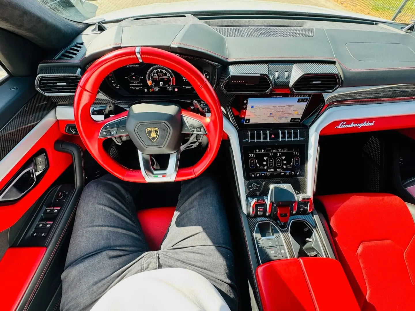 Urus 4,0 V8 *CARBON*B&O*UNFALLFREI*HUD*PANORAMA*