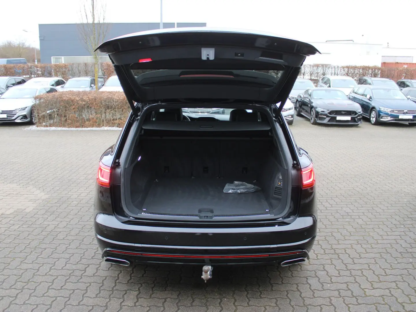 Touareg Elegance R-Line 4Motion*Black*Luft*AHK*
