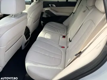 BMW X5 M50d