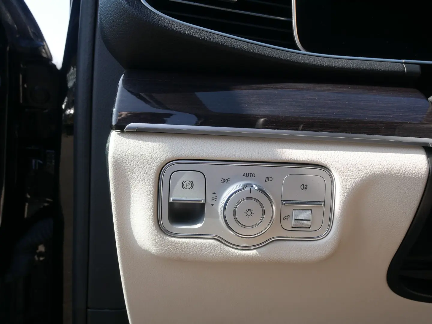 GLE 350 e 4Matic Distronic Widescreen MBUX Navi