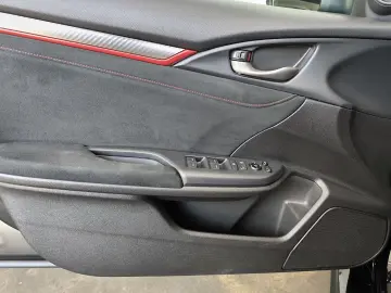 Civic Type R Sport Line Carbon/Kamera/LED 1.Hand
