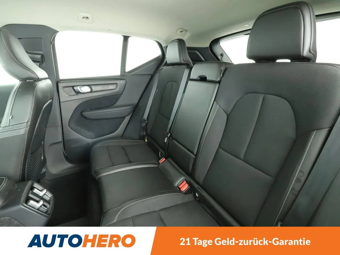 XC40 2.0 T4 Momentum 2WD Aut.*NAVI*LED*CAM*H&K