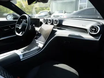 CLE 300 4M Coupé AMG-Sport/Pano/Night/Distr/20'