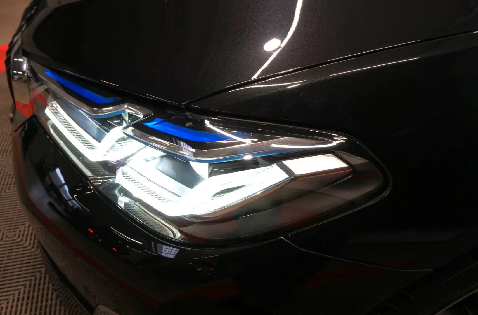 540 d xDrive Luxury Line Lim.*ACC*LASER*360° Kam