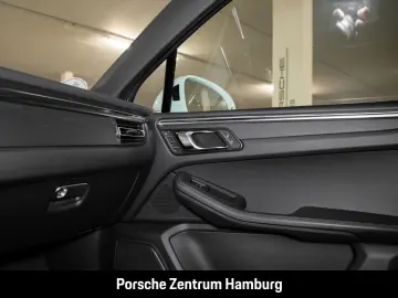 Macan Panoramaglasdach PASM Servolenkung Plus