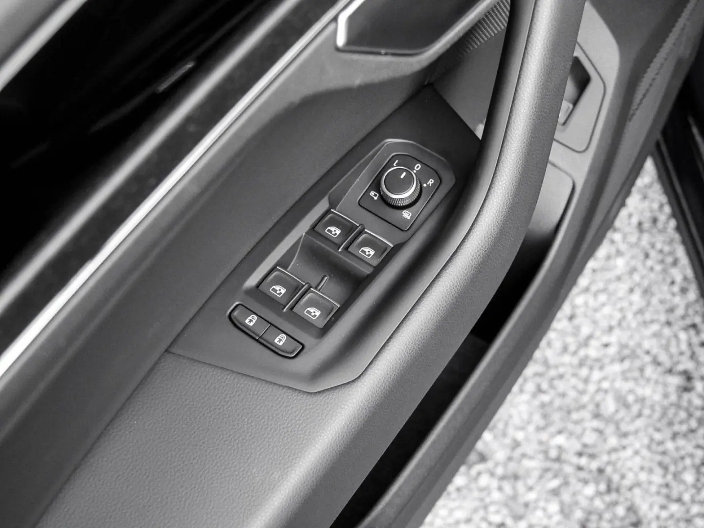 Touareg V6 NEUESMODELL AHK CAM ACC LM19 E-KLAPPE