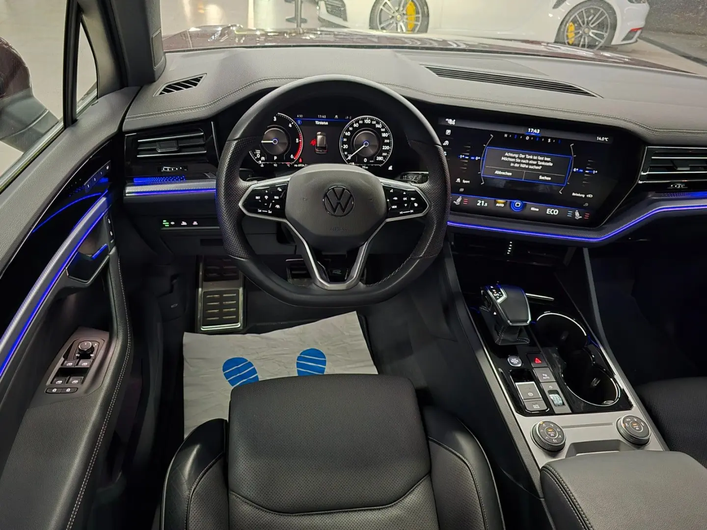 Touareg 3.0 TDI R-Line*V-COCKPIT*STAND*360°*