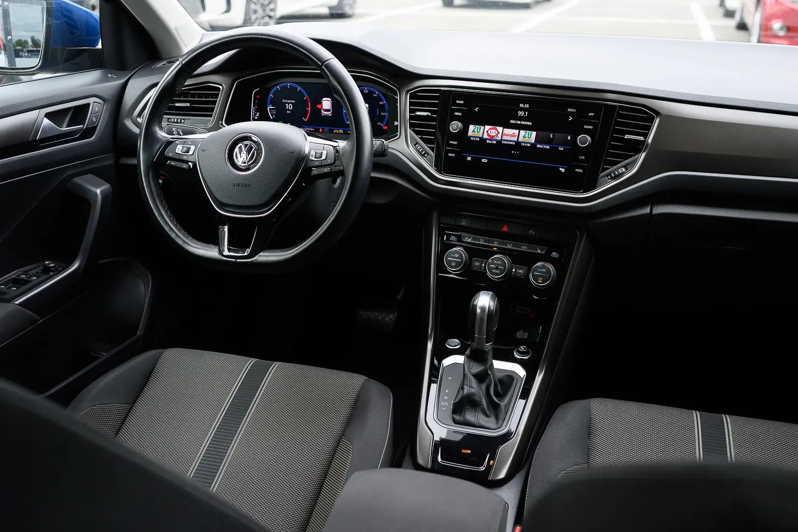 VW T-Roc Design 1,5 TSI DSG 150 CP